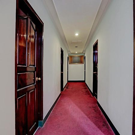 פאלמבאנג Super Oyo 91805 Hotel Wisma Bari מראה חיצוני תמונה
