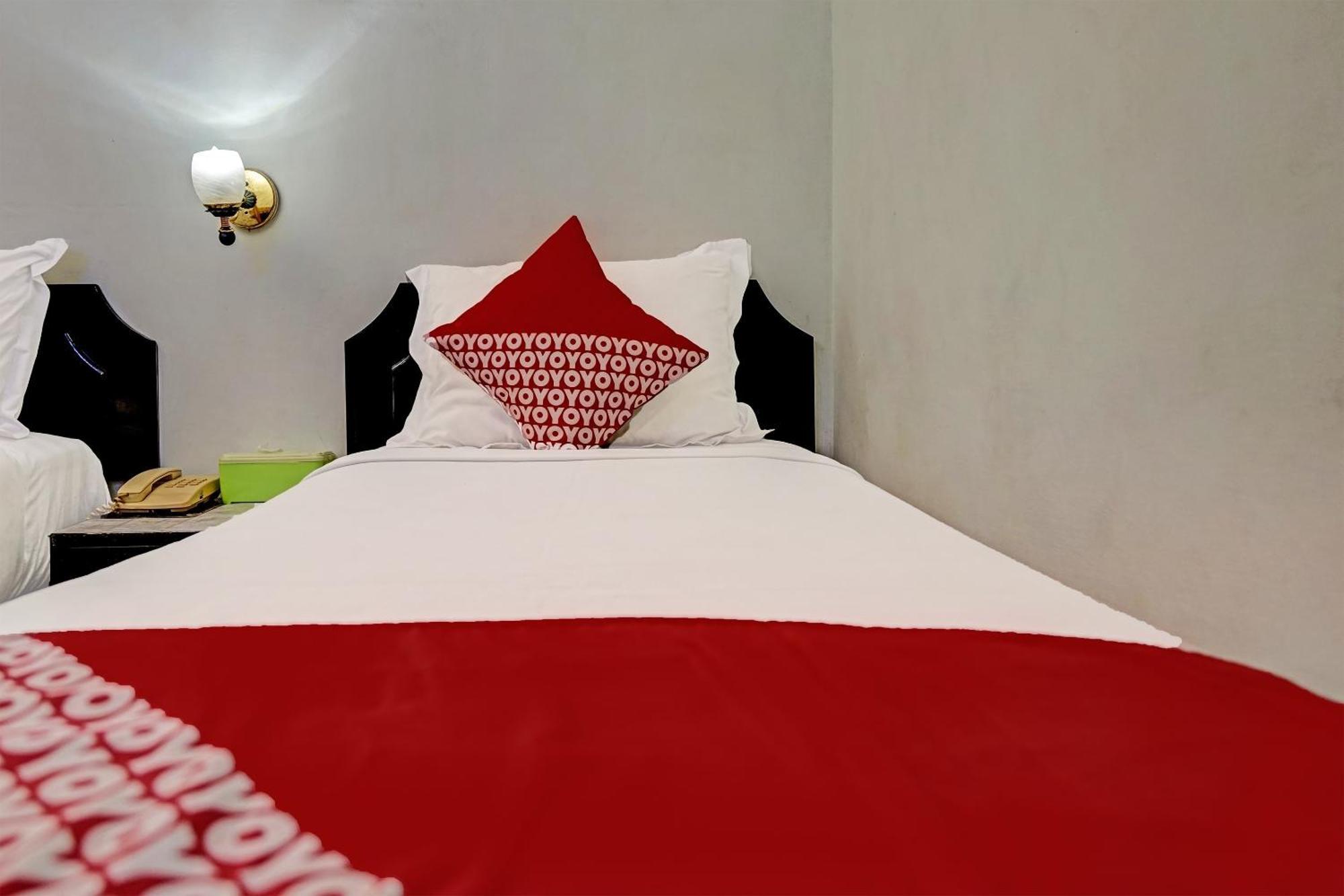פאלמבאנג Super Oyo 91805 Hotel Wisma Bari מראה חיצוני תמונה