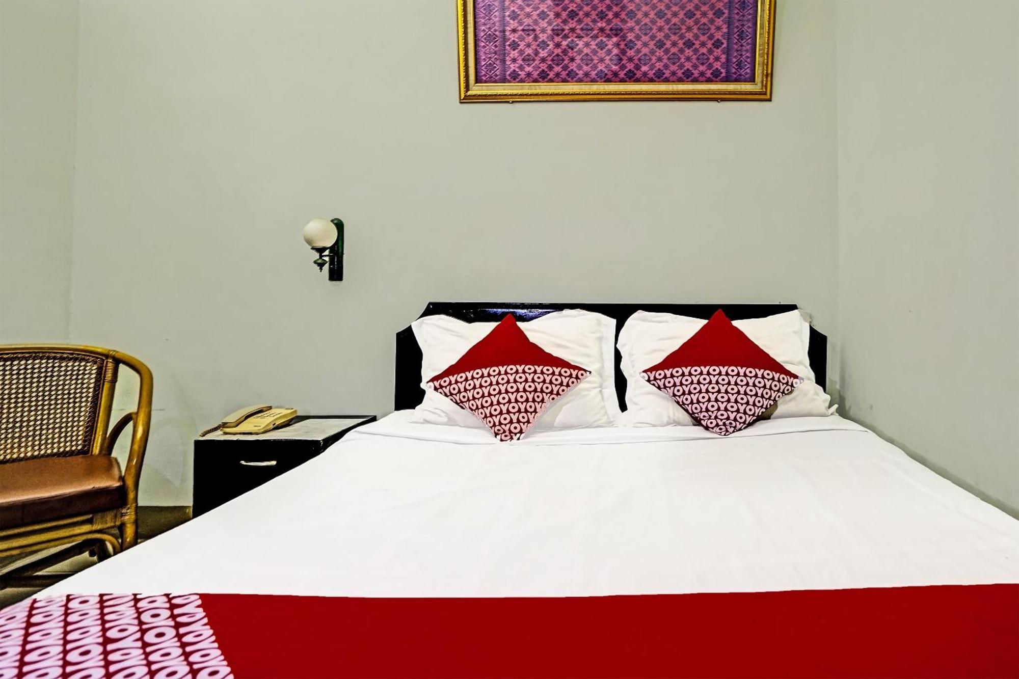 פאלמבאנג Super Oyo 91805 Hotel Wisma Bari מראה חיצוני תמונה