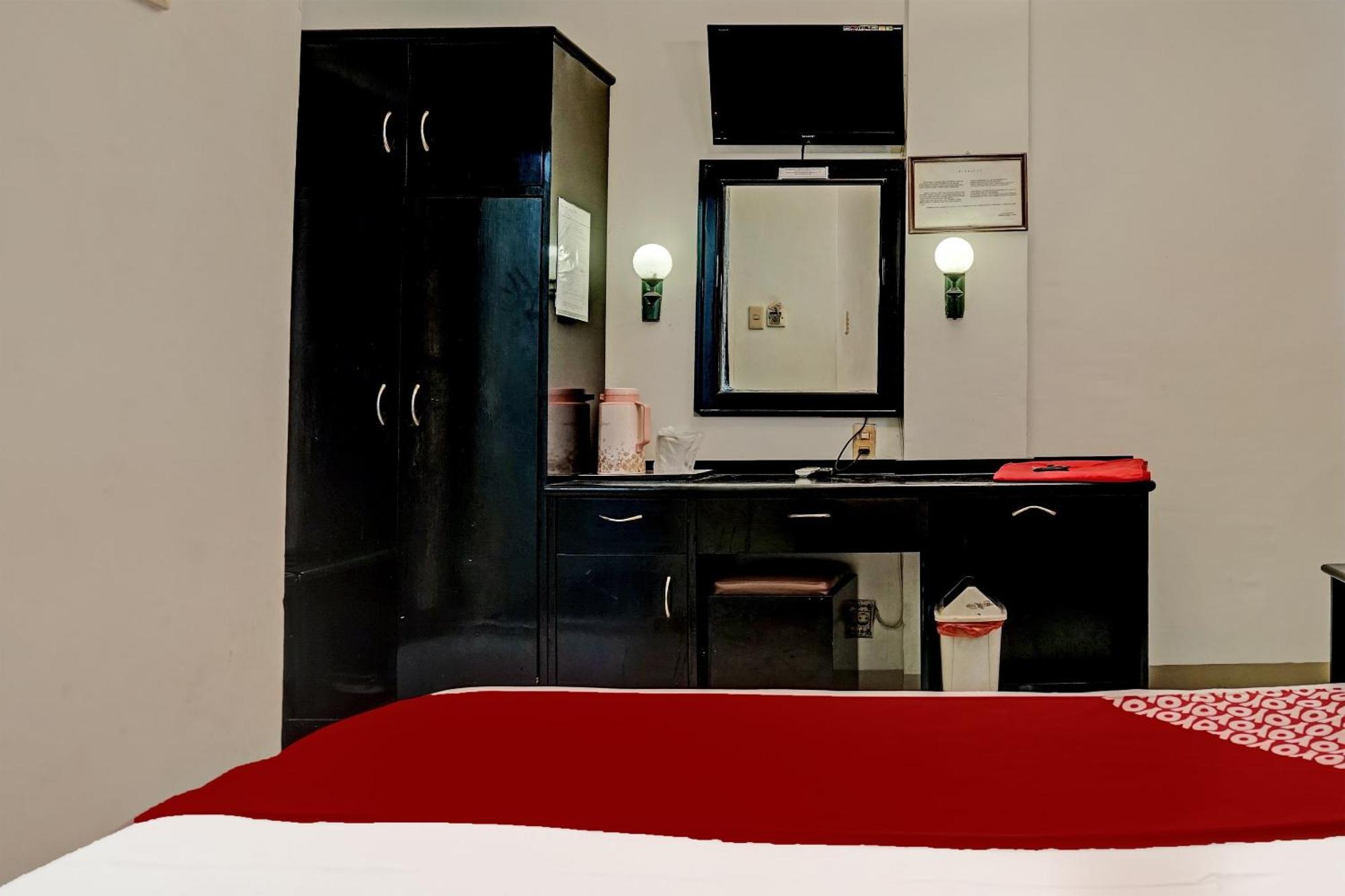 פאלמבאנג Super Oyo 91805 Hotel Wisma Bari מראה חיצוני תמונה