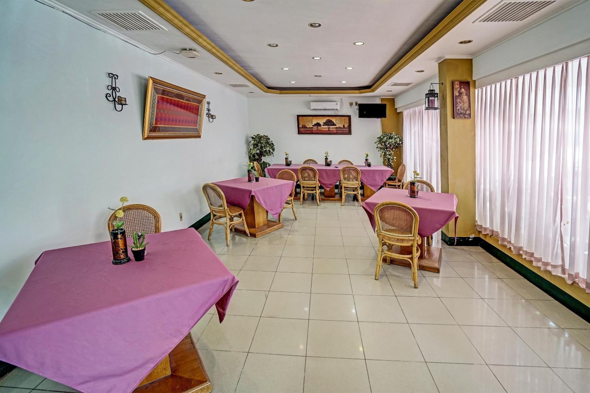 פאלמבאנג Super Oyo 91805 Hotel Wisma Bari מראה חיצוני תמונה